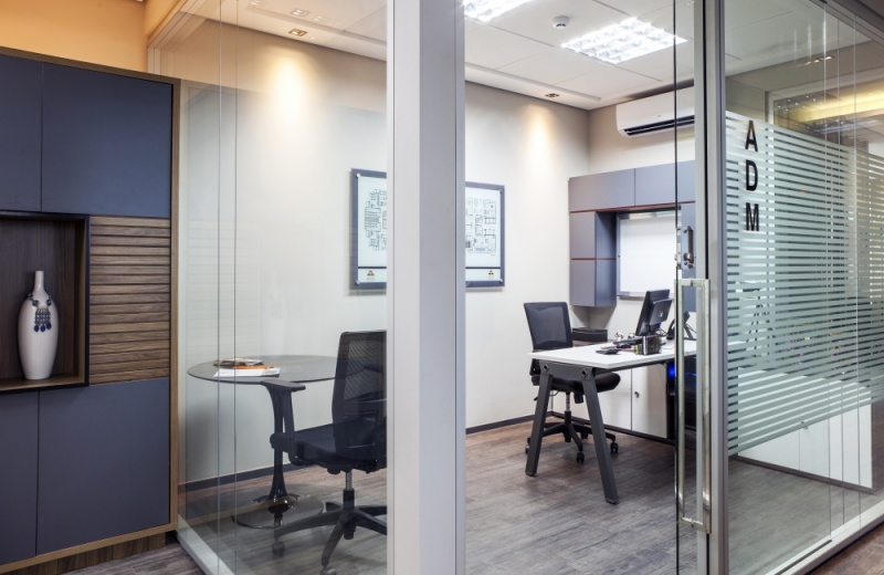 Onde Encontro Espaço de Coworking para Pequenas Empresas no Alto de Pinheiros - Espaço de Coworking com Sala de Reunião